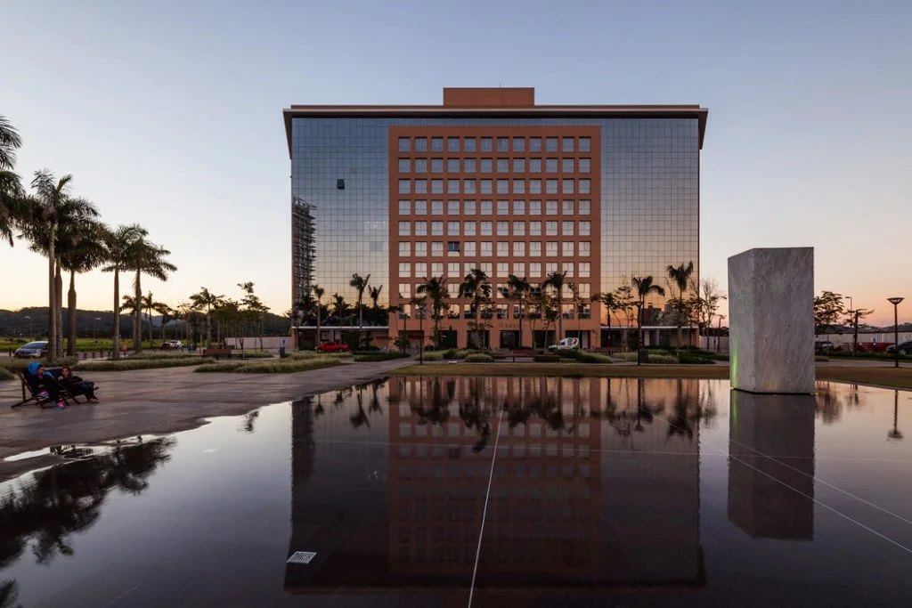 Edifício Office Green, no bairro Pedra Branca, em Palhoça